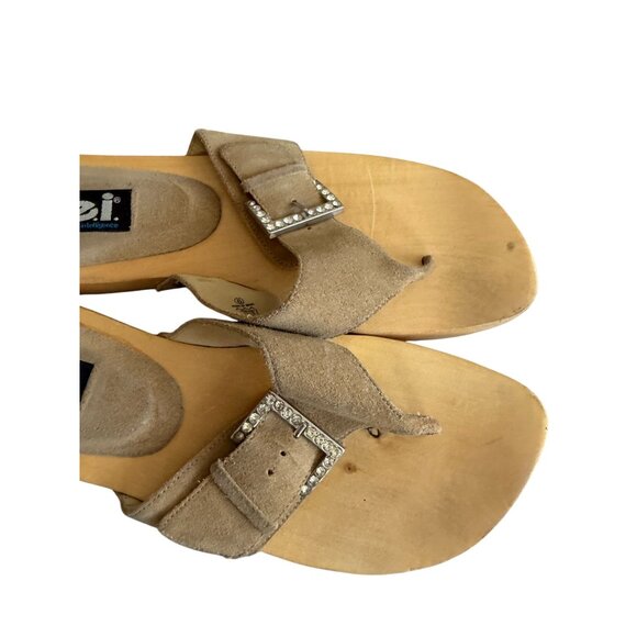 LEI Vintage y2k Beige Suede Buckle Sandals Size 9 - Picture 6 of 9